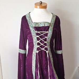 Source Unknown Purple Long Sleeve Dress with Green Accents